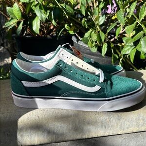 Men’s Vans Old School sneakers, size 10 New in Box